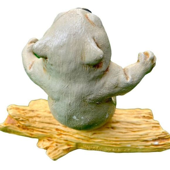 Groundhog Figurine David Blight Open Arms On Log Toppco Kitschy 89 CADDYSHACK - Picture 3 of 8